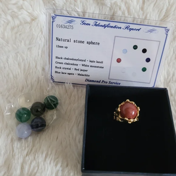 💐SOLD ❤️ K18 Japan gold ring with 8 natural stones💐 - Picture 12 of 12